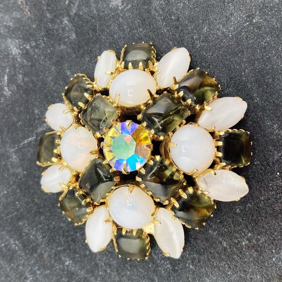 VINTAGE White moonstone, smoky grey, and AB rhinestone statement brooch goth pin - Picture 6 of 7